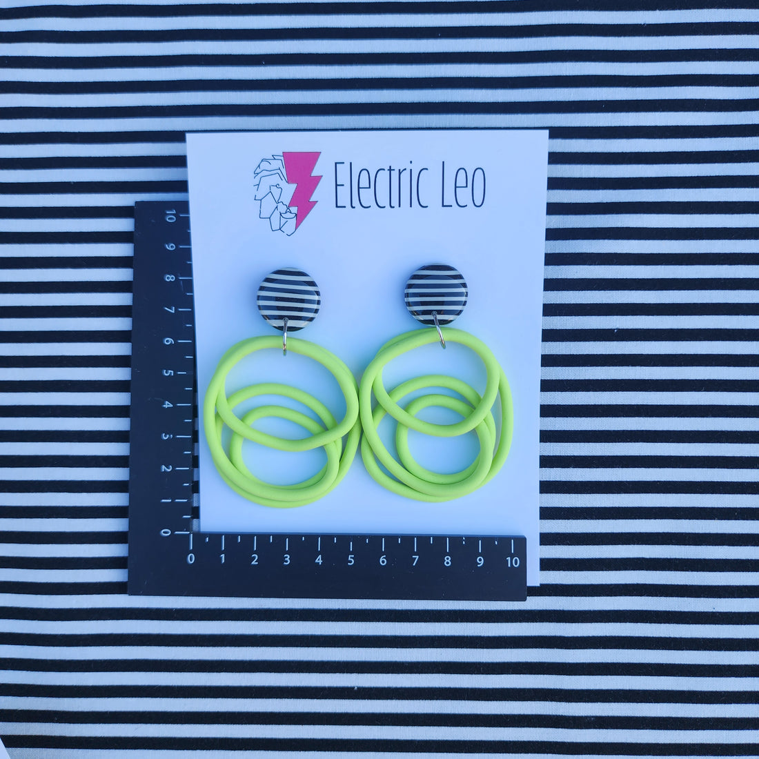 Pistachio Big Squiggles / Stripe Top