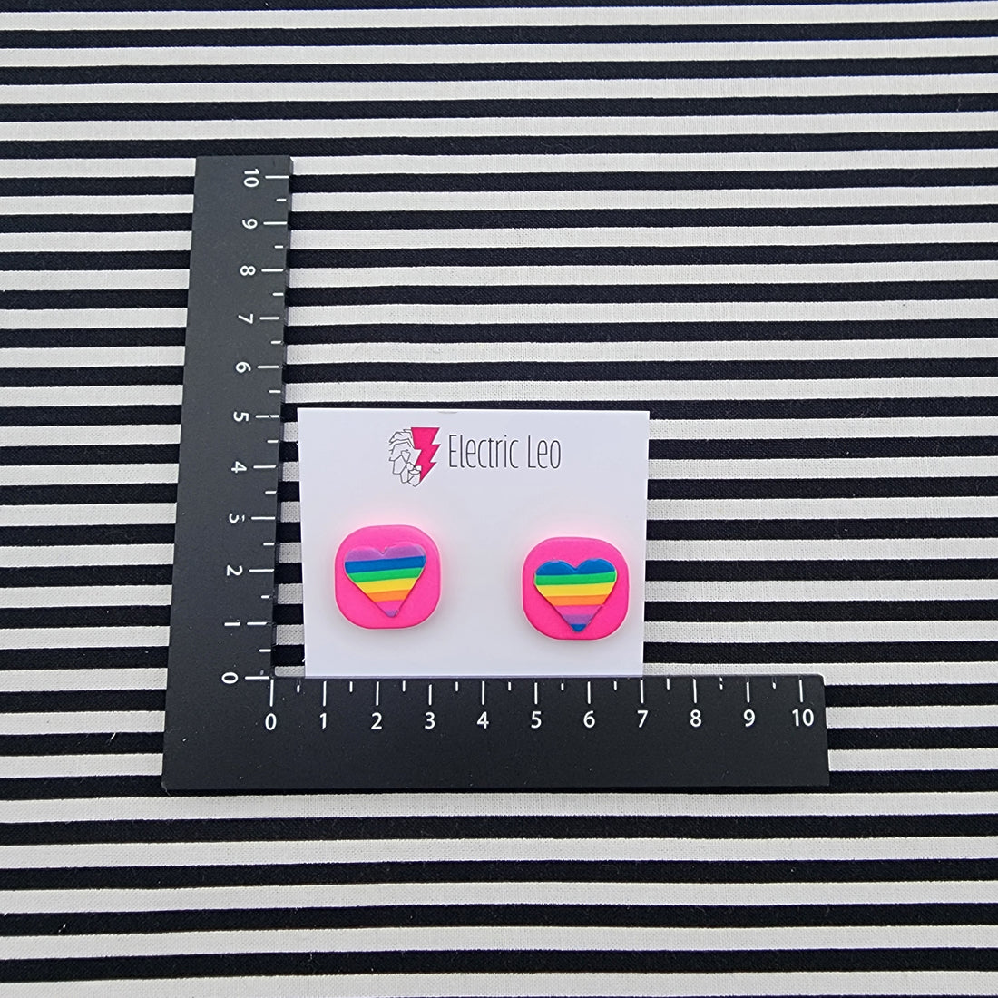 Rainbow Vibe Christmas Heart Studs- 2cm